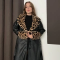 Yaka Peluş Detaylı Kuşaklı Deri Uzun Ceket Leopar
