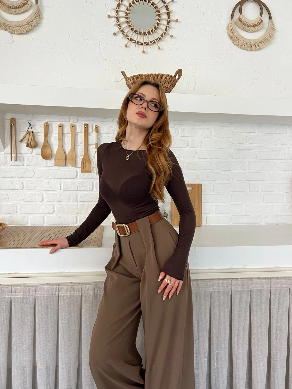Pile Detaylı Kemerli Bol Paça Pantolon Sütlü Kahve