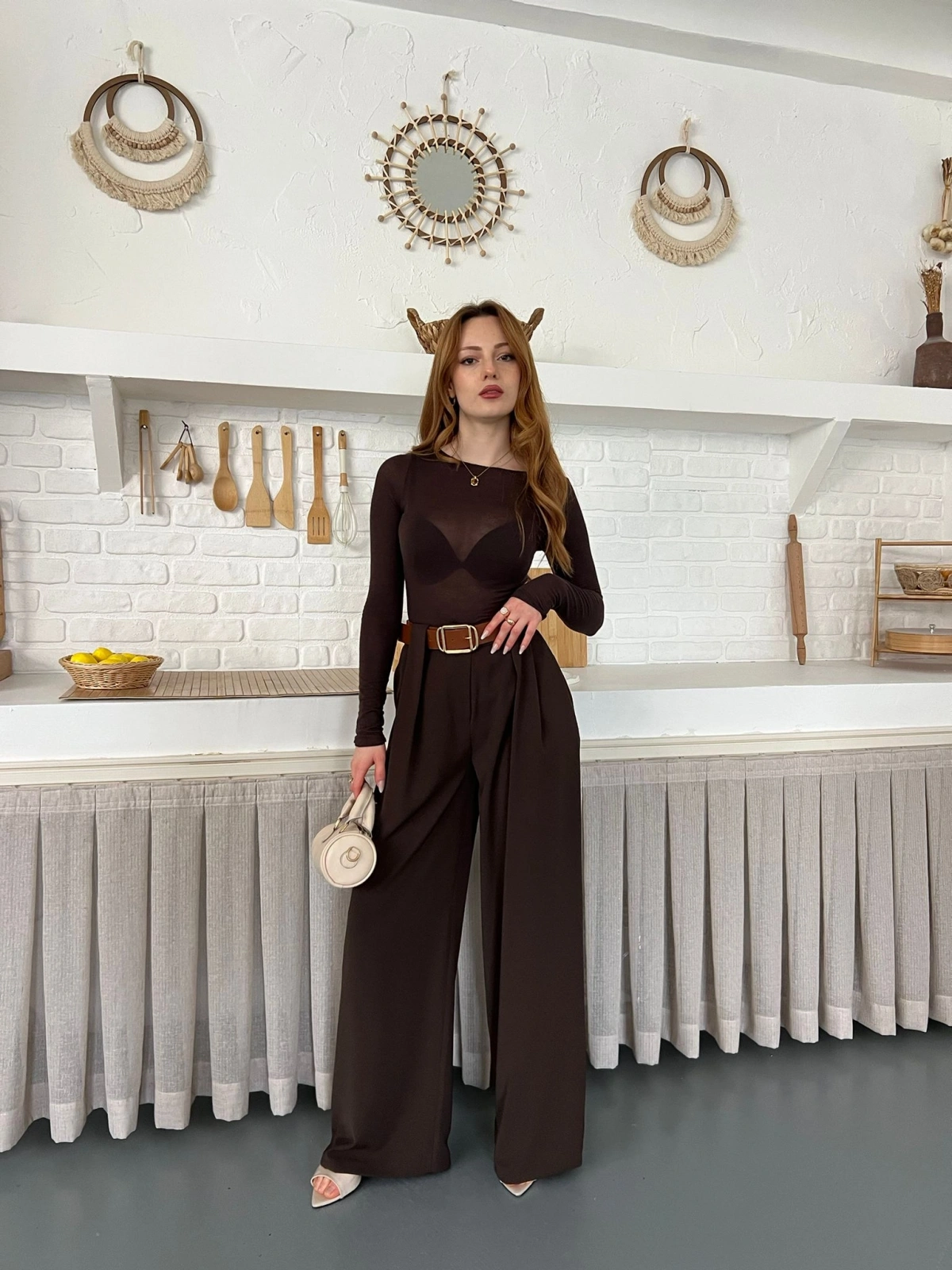 Pile Detaylı Kemerli Bol Paça Pantolon Acı Kahve