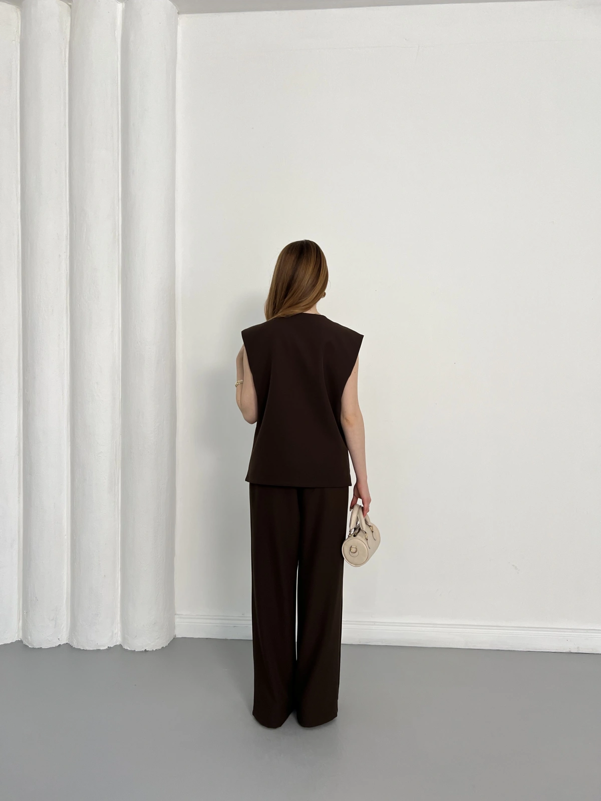 Gold Düğme Detaylı Tasarım Yelekli Takım Kahve