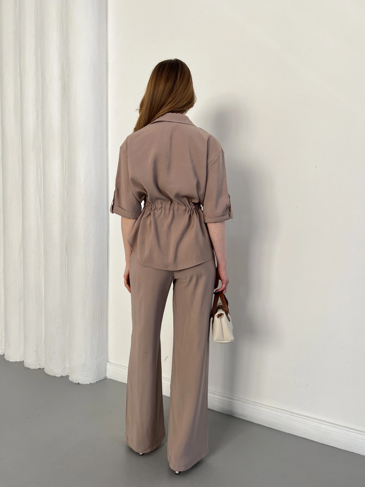 Bel Büzgü Detalı Gömlek-Pantolon Takım Vizon