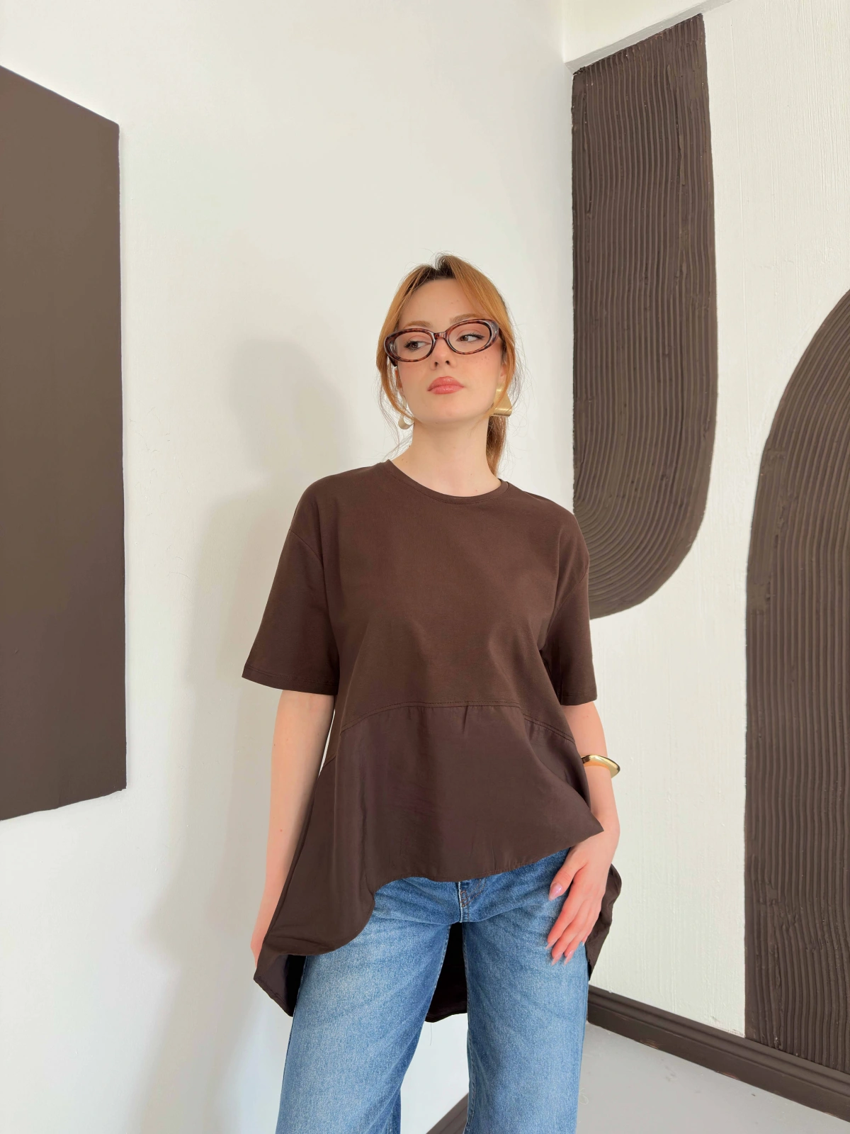 Modal Kumaş Garnili Asimetrik Oversize Tişört Kahve