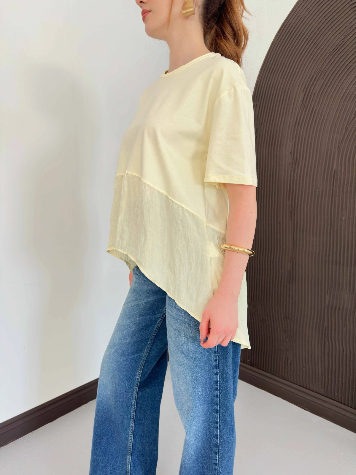 Modal Kumaş Garnili Asimetrik Oversize Tişört Sarı