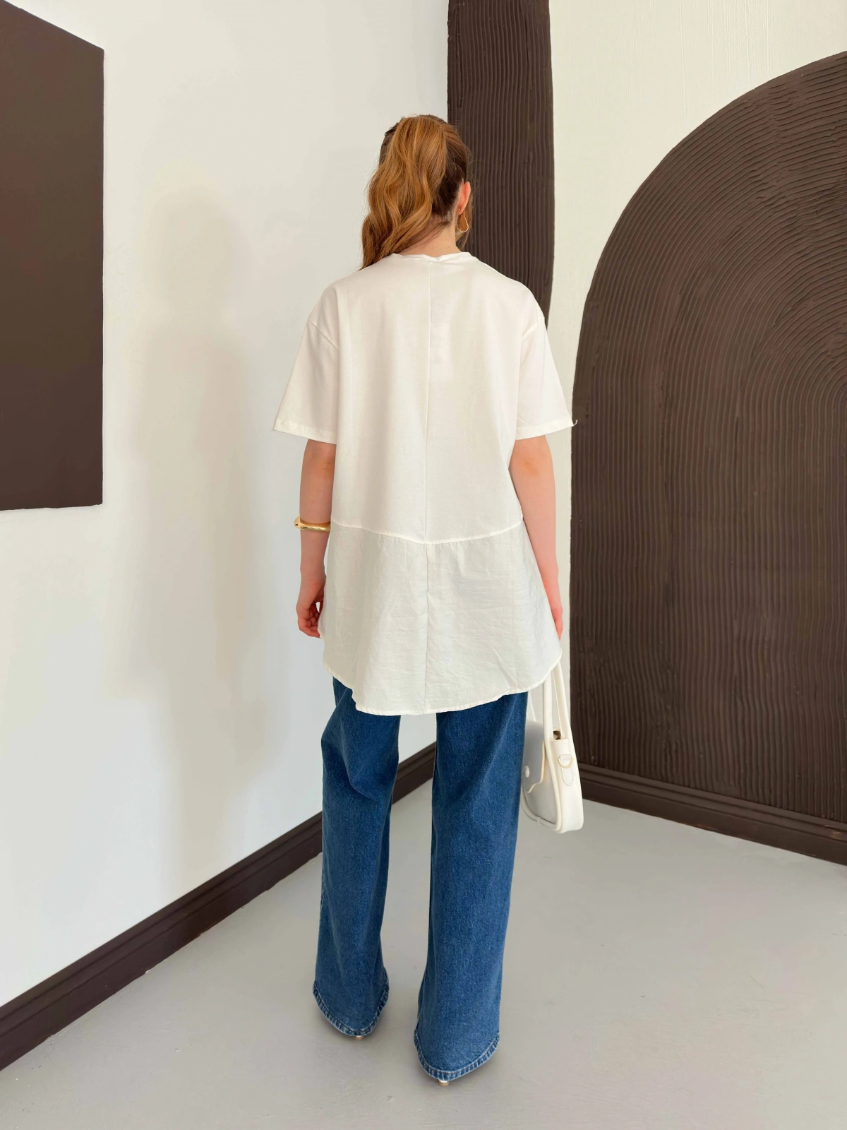 Modal Kumaş Garnili Asimetrik Oversize Tişört Ekru