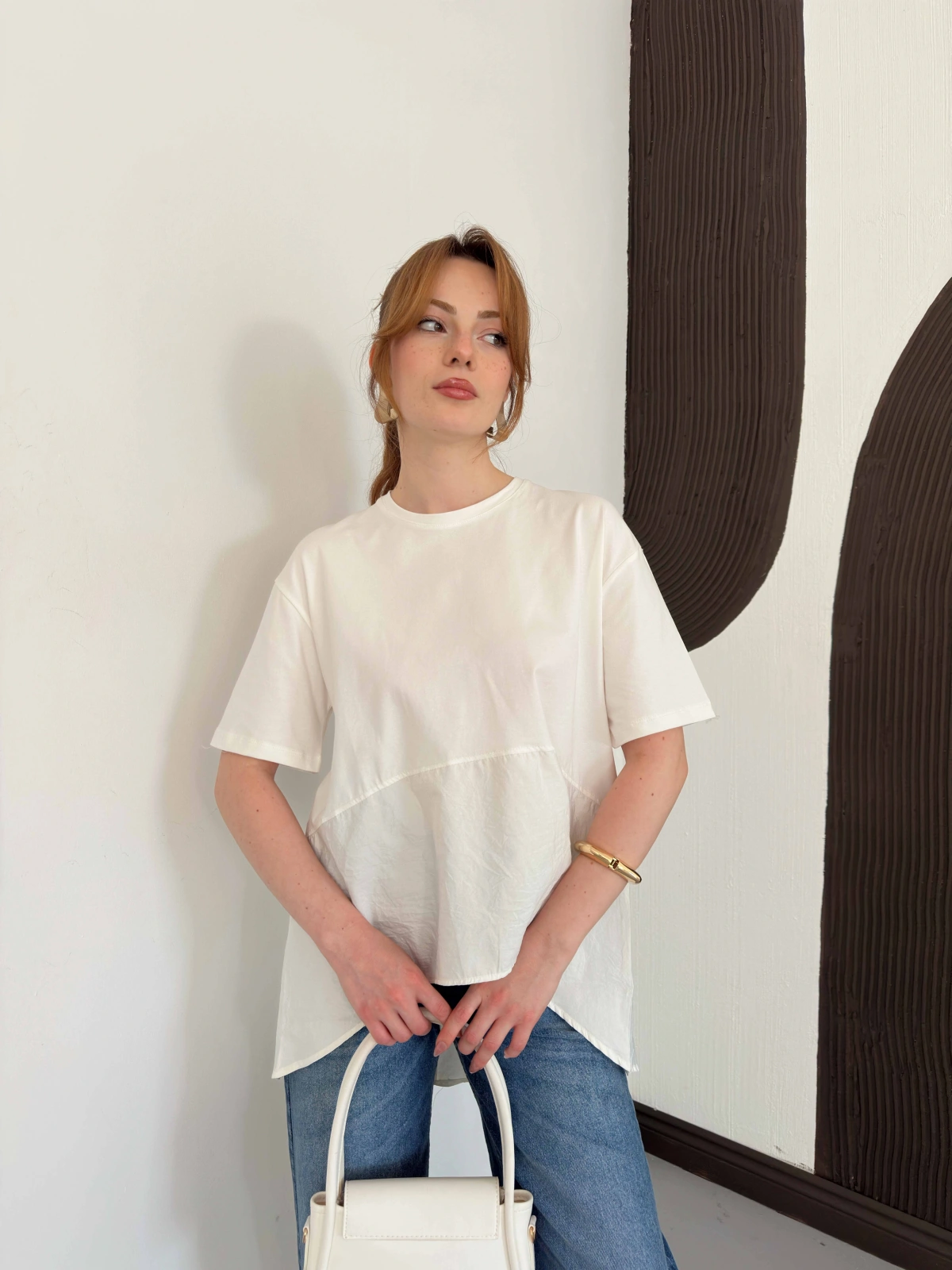 Modal Kumaş Garnili Asimetrik Oversize Tişört Ekru
