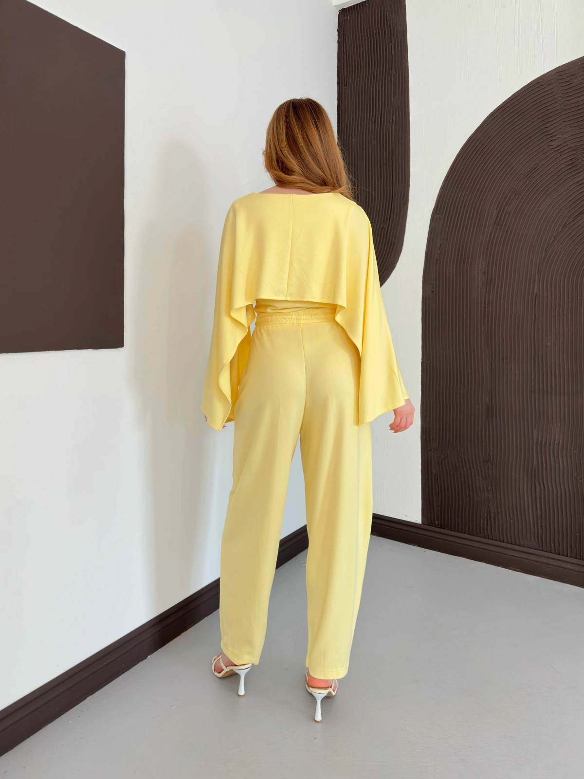 Pelerin Detaylı Bluz Bel Lastikli Pantolon Takım Sarı