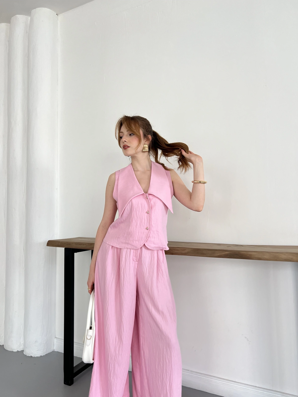 Yaka Detaylı Keten Kumaş Yelek-Pantolon Takım Pembe