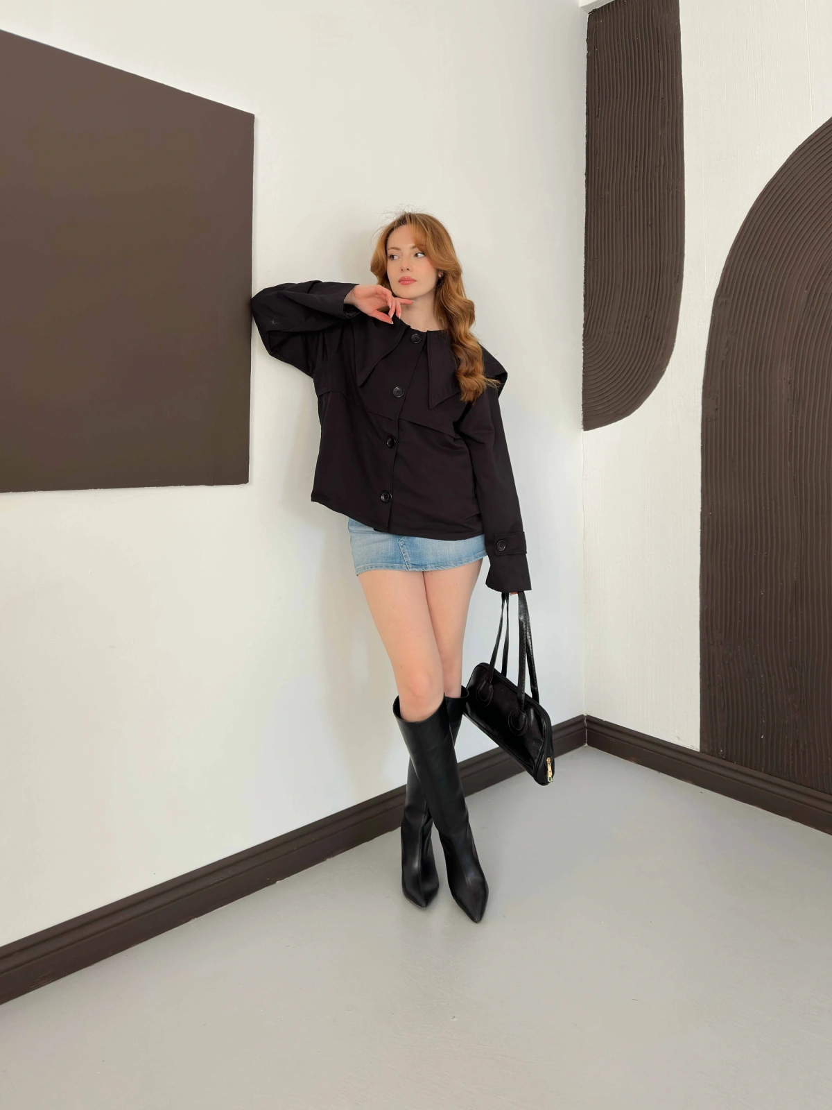 Bebe Yaka Crop Trenç Siyah