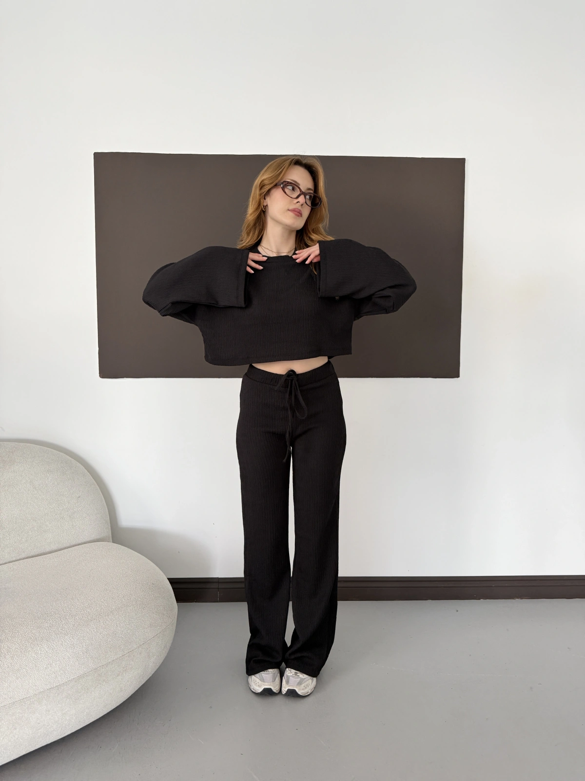 Bisiklet Yaka Piliseli Crop-Pantolon Takım Siyah