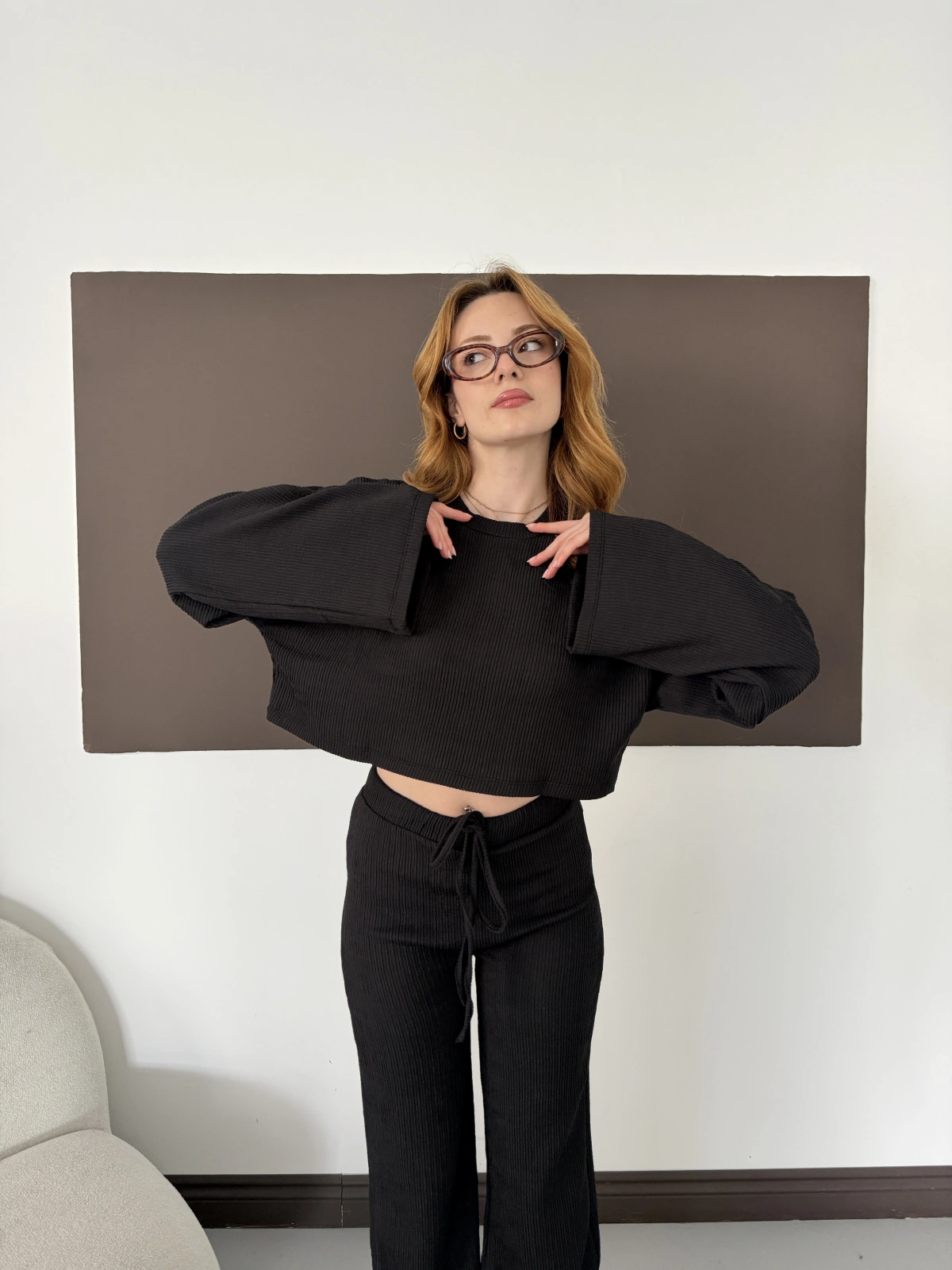 Bisiklet Yaka Piliseli Crop-Pantolon Takım Siyah