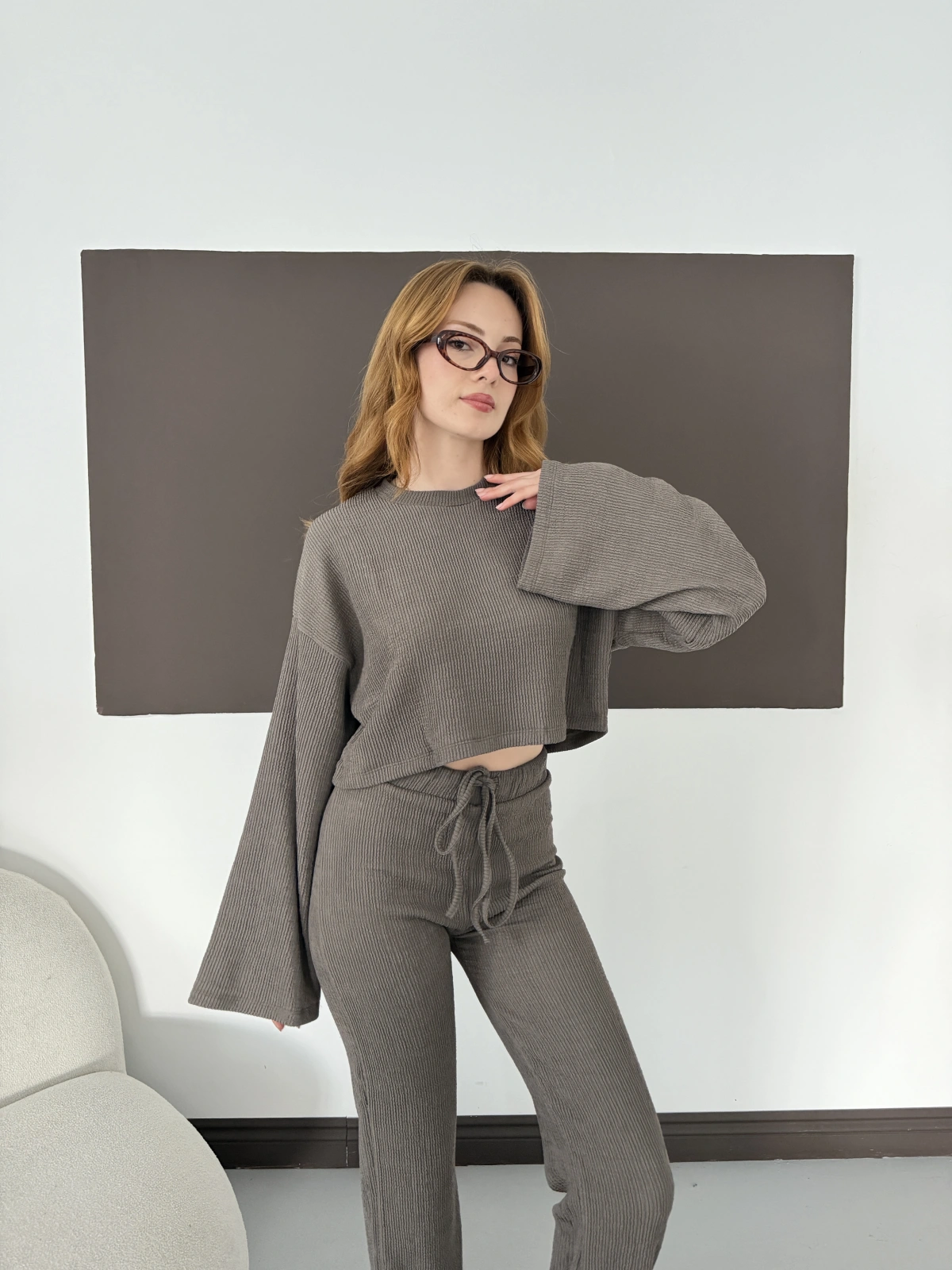 Bisiklet Yaka Piliseli Crop-Pantolon Takım Vizon