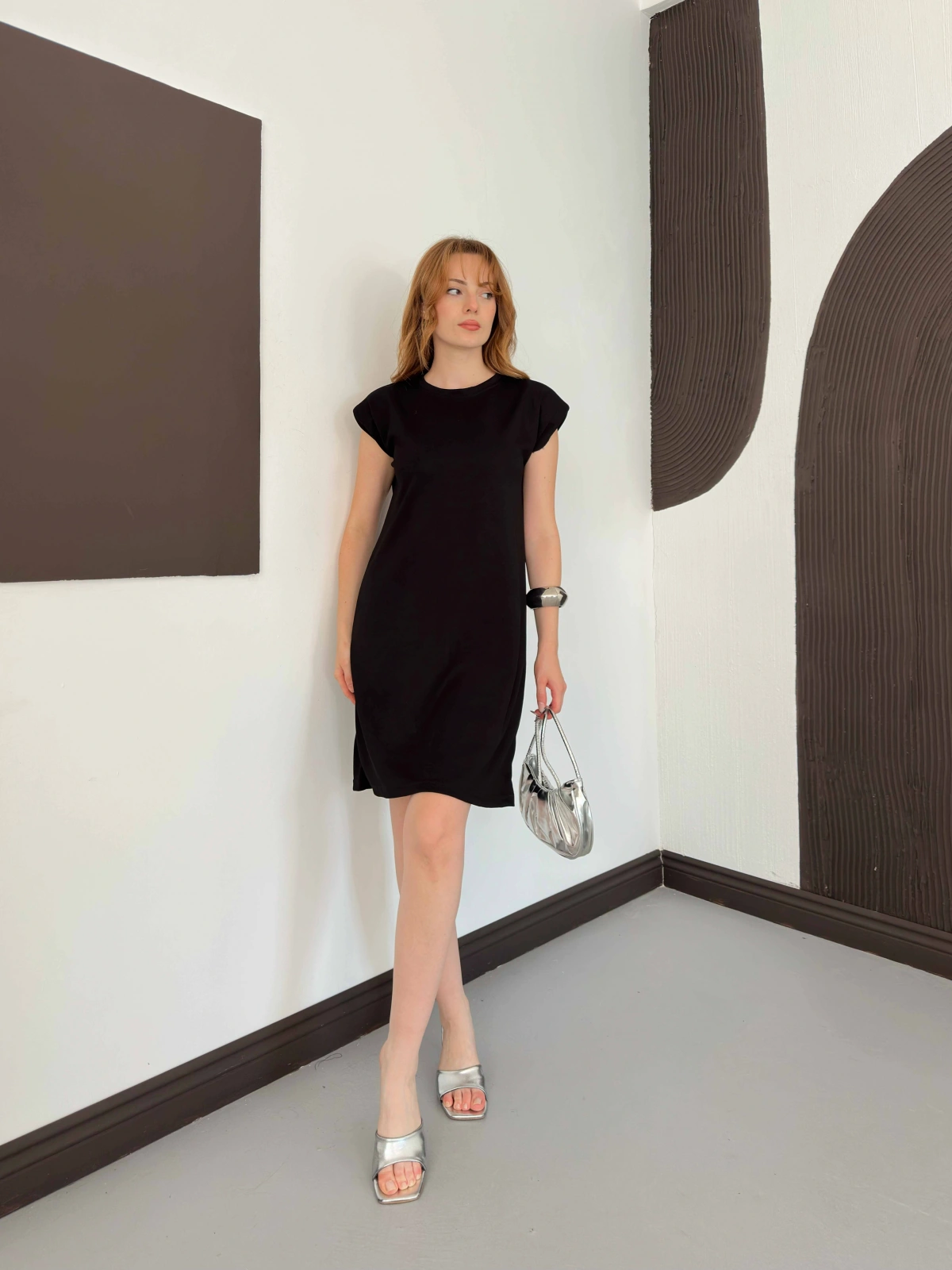 Omuz Vatkalı Sandy Basic Elbise Siyah