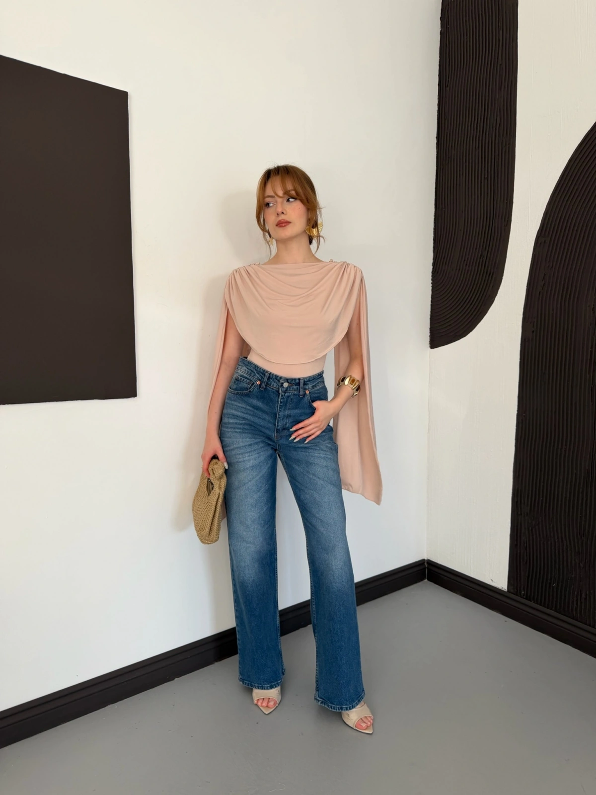 Pelerin Detaylı Body Suit Bej