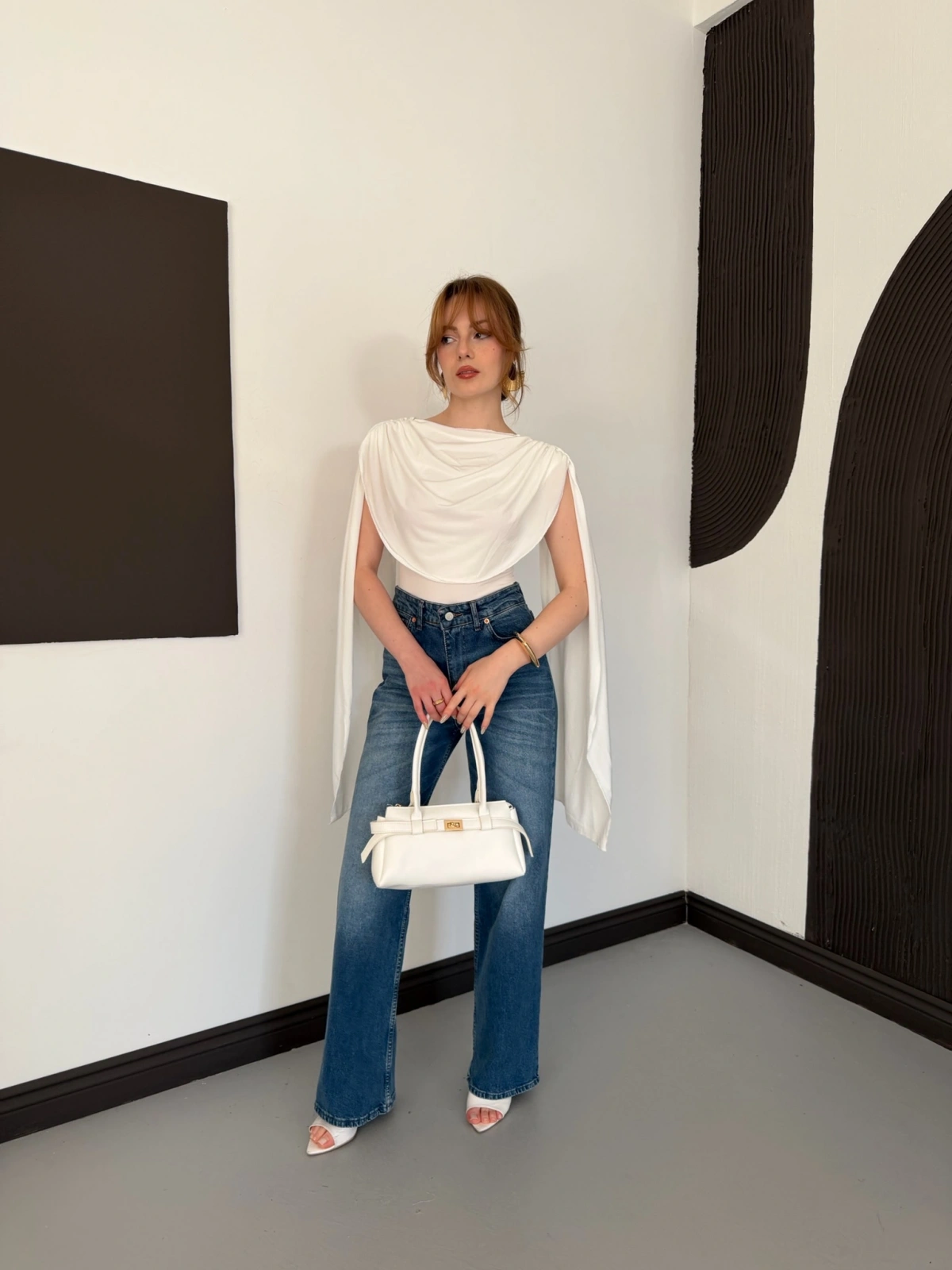 Pelerin Detaylı Body Suit Beyaz