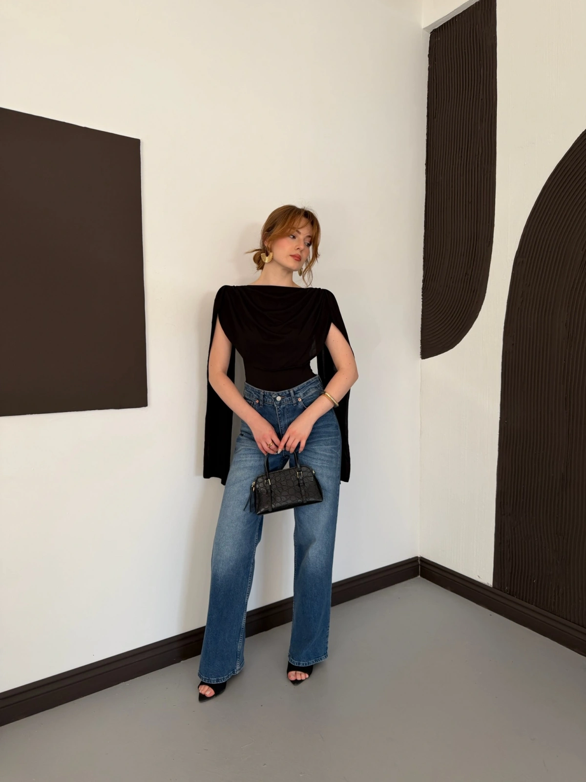 Pelerin Detaylı Body Suit Siyah