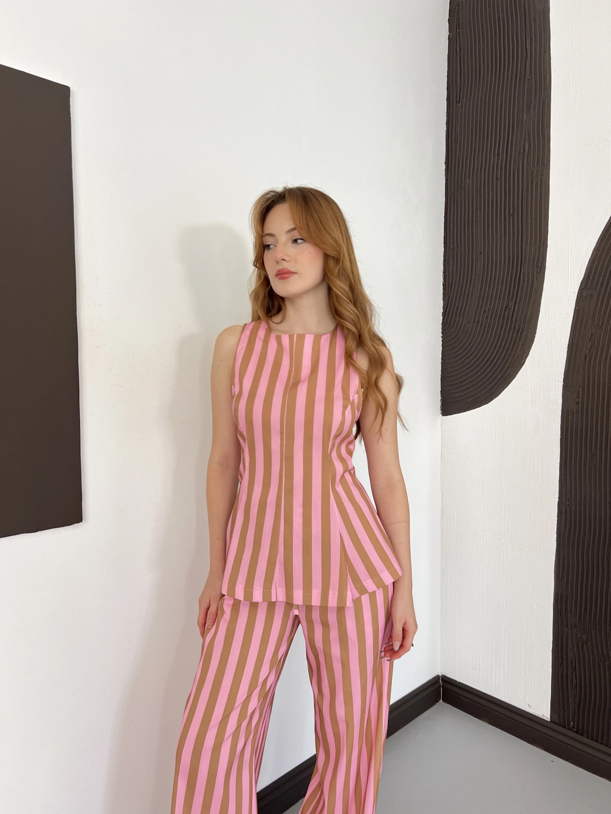 Pembe-Camel Hamon Çizgili Bluz-Pantolon Takım
