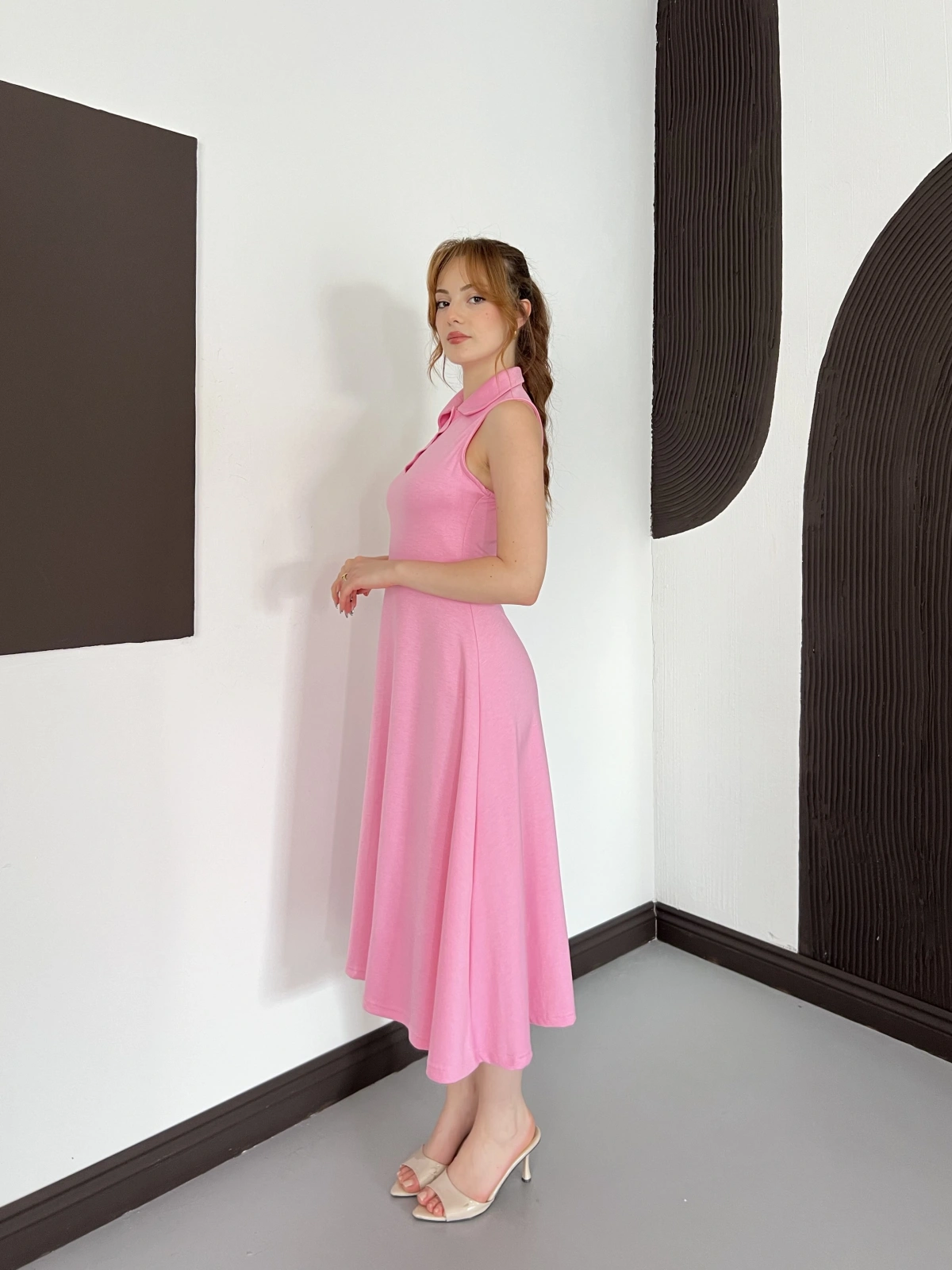 Yaka Detay Sıfır Kol Midi Elbise Pembe