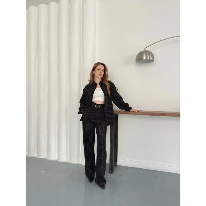 Çizgi Detaylı Gömlekli Takım Siyah