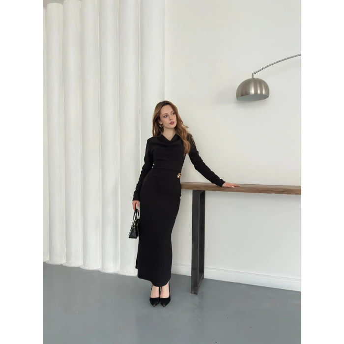 Aksesuar Detaylı Uzun Kol Elbise Siyah