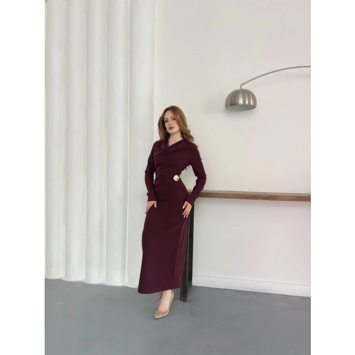 Aksesuar Detaylı Uzun Kol Elbise Bordo