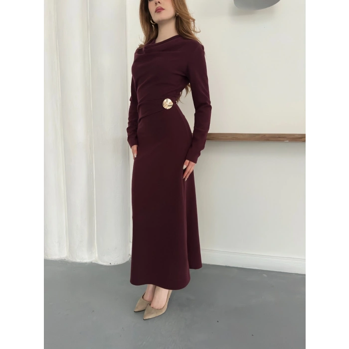 Aksesuar Detaylı Uzun Kol Elbise Bordo