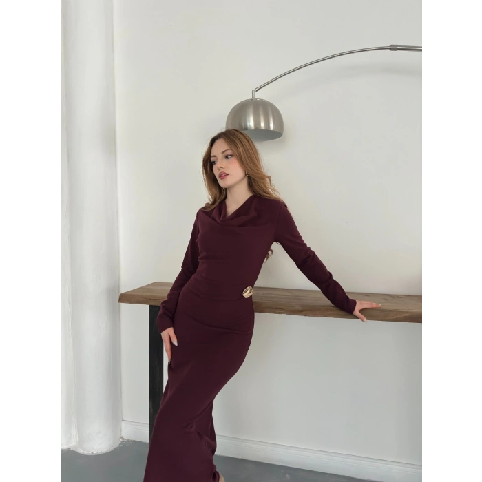 Aksesuar Detaylı Uzun Kol Elbise Bordo