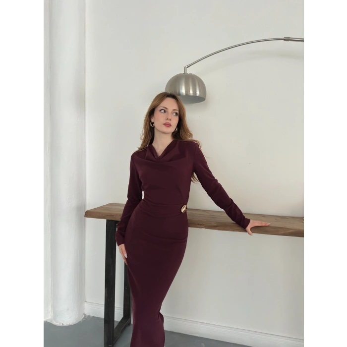 Aksesuar Detaylı Uzun Kol Elbise Bordo