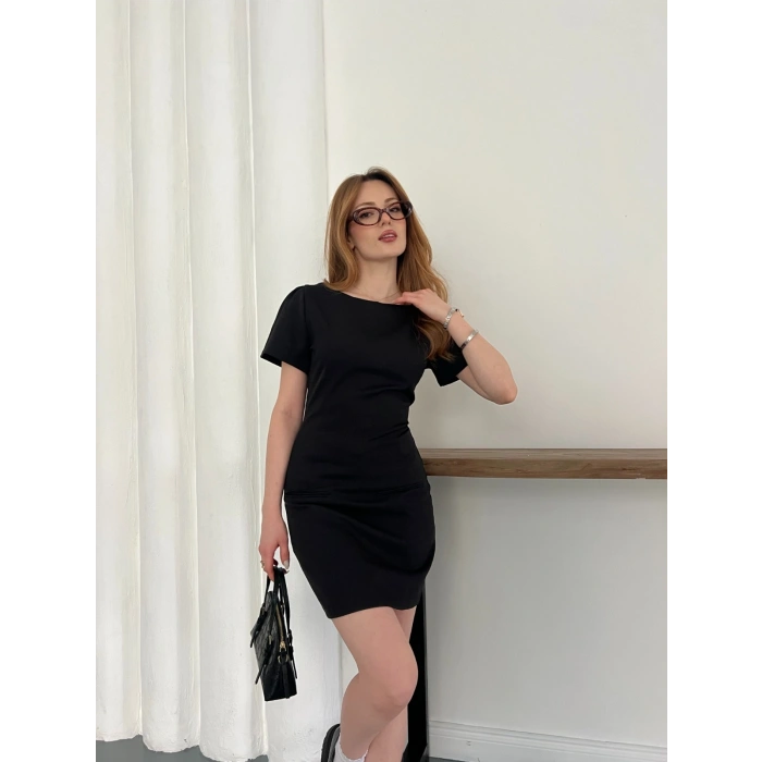 Cep Detaylı Arkası Fermuarlı Mini Elbise Siyah