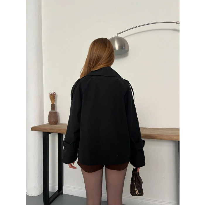 Omuz Kol Manşet Detaylı Cepli Trenç Ceket Siyah
