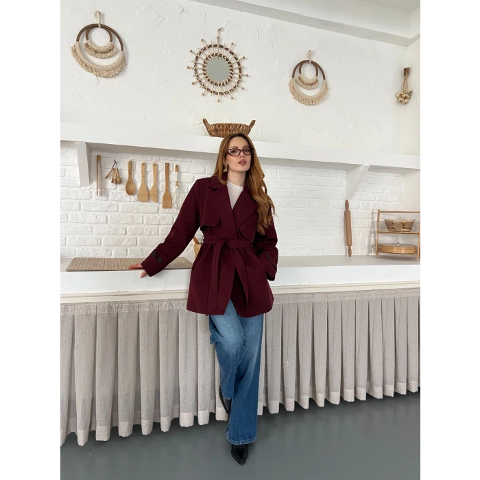 Kemer ve Manşet Detaylı Kısa Trençkot Bordo