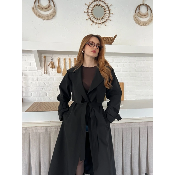 Kemer ve Manşet Detaylı Uzun Trençkot Siyah