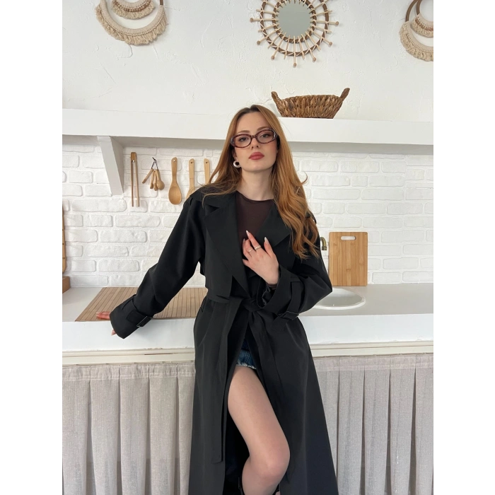 Kemer ve Manşet Detaylı Uzun Trençkot Siyah