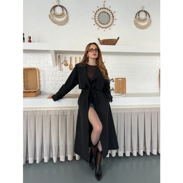 Kemer ve Manşet Detaylı Uzun Trençkot Siyah