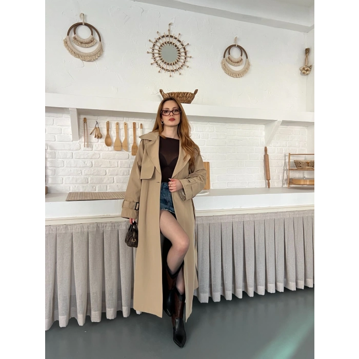 Kemer ve Manşet Detaylı Uzun Trençkot Camel
