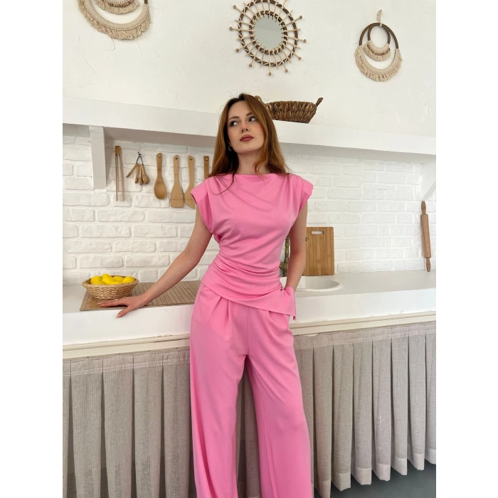 Omuz Vatkalı Asimetrik Kesim Takım Pembe