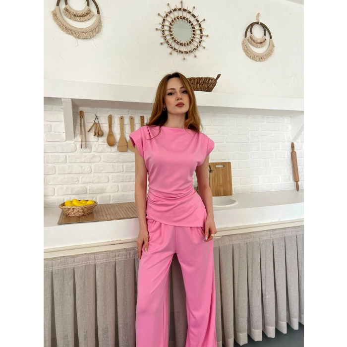Omuz Vatkalı Asimetrik Kesim Takım Pembe