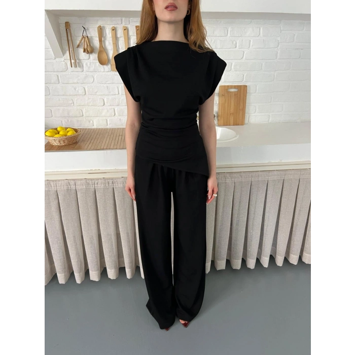 Omuz Vatkalı Asimetrik Kesim Takım Siyah