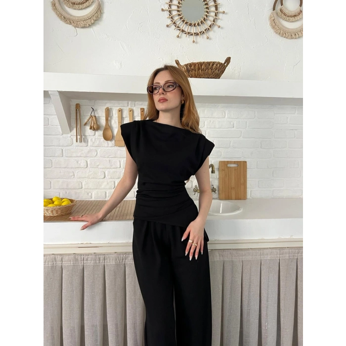 Omuz Vatkalı Asimetrik Kesim Takım Siyah