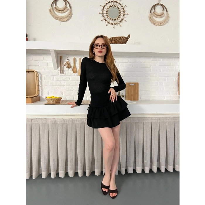 Kuş Gözü Detaylı İçi Şortlu Mini Etek Siyah