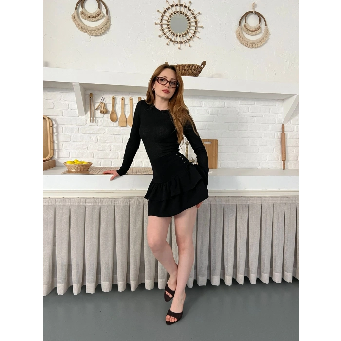 Kuş Gözü Detaylı İçi Şortlu Mini Etek Siyah