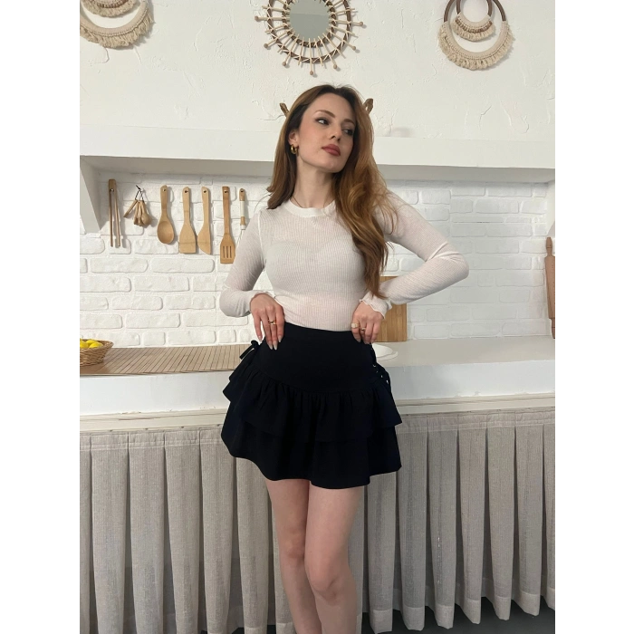 Kuş Gözü Detaylı İçi Şortlu Mini Etek Lacivert