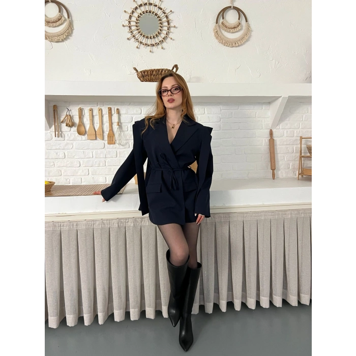 Omuz Detaylı Belden Bağlamalı Ceket Lacivert