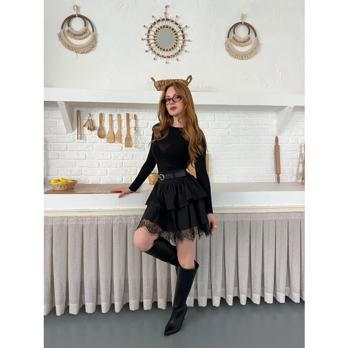 Kemer Detaylı Dantelli Etek Siyah