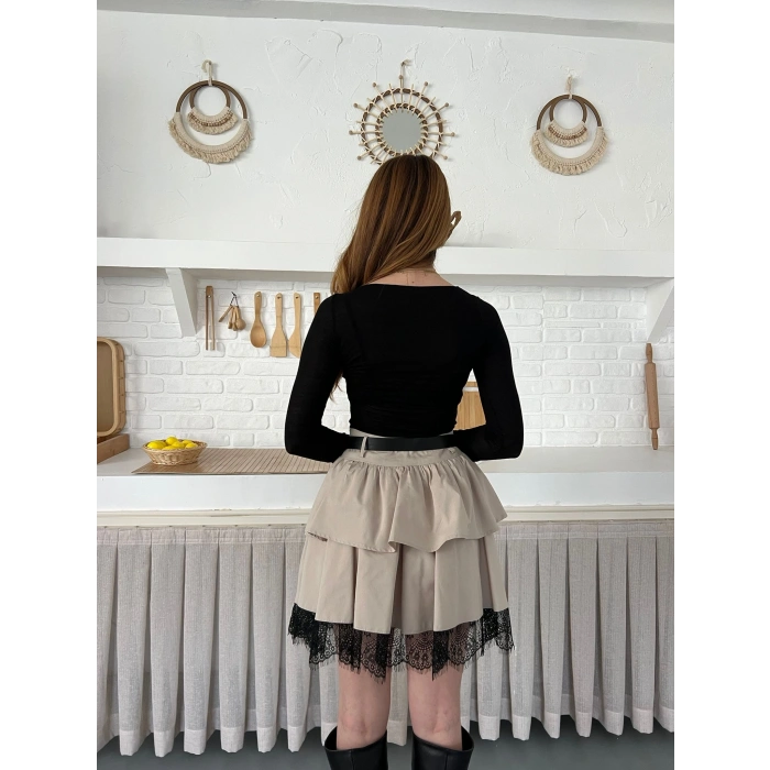 Kemer Detaylı Dantelli Etek Bej