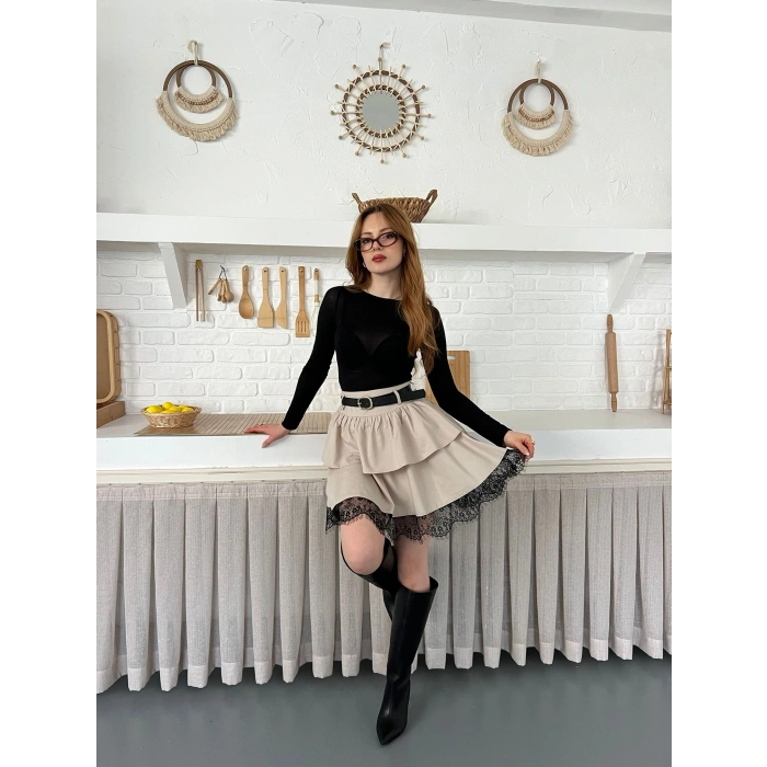 Kemer Detaylı Dantelli Etek Bej