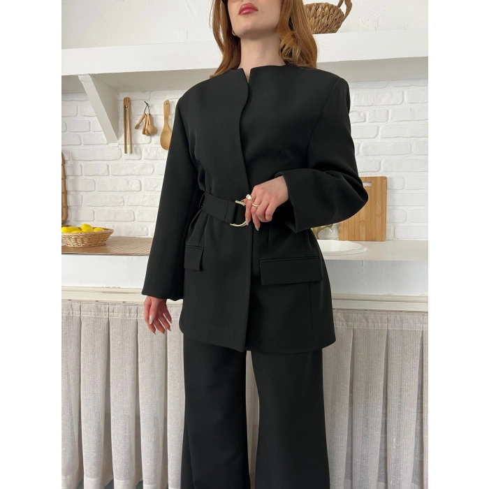 Gold Kemer Detaylı Tasarım Yaka Takım Siyah