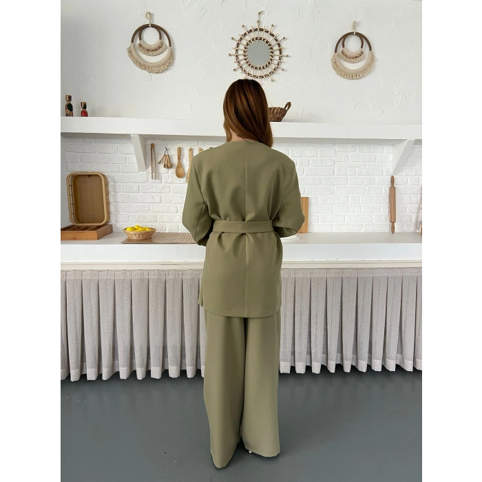 Gold Kemer Detaylı Tasarım Yaka Takım Haki