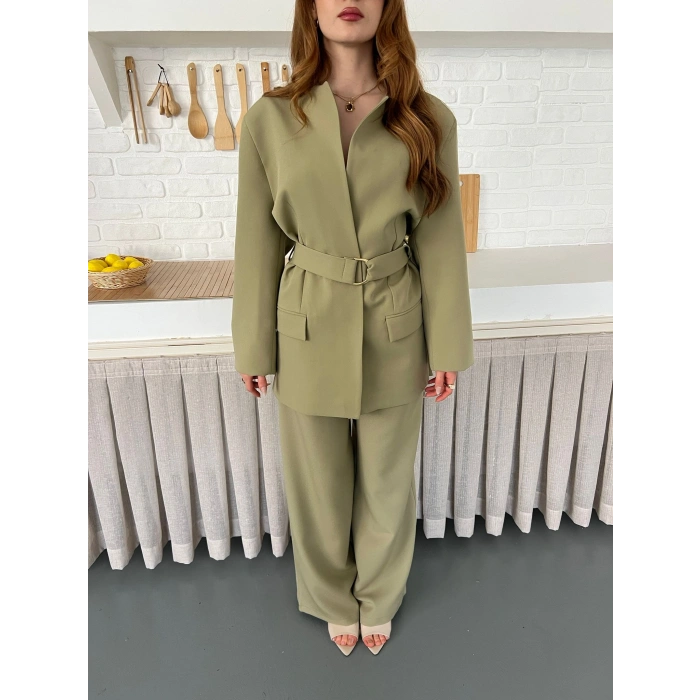 Gold Kemer Detaylı Tasarım Yaka Takım Haki