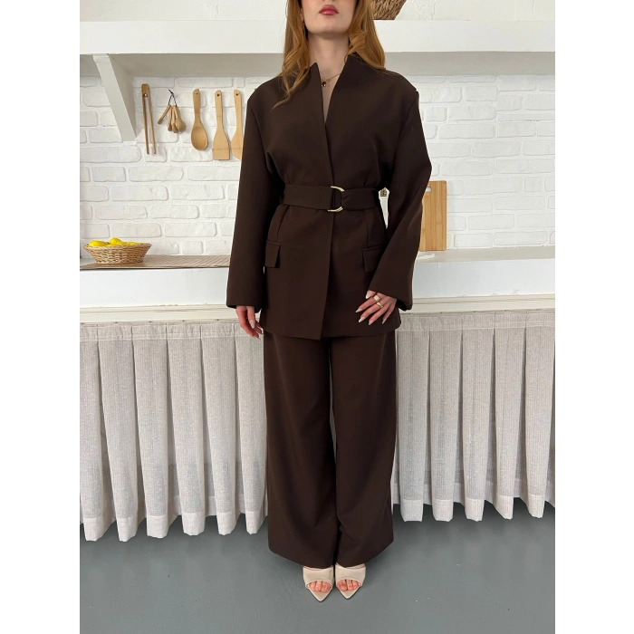 Gold Kemer Detaylı Tasarım Yaka Takım Kahve