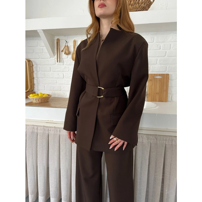 Gold Kemer Detaylı Tasarım Yaka Takım Kahve